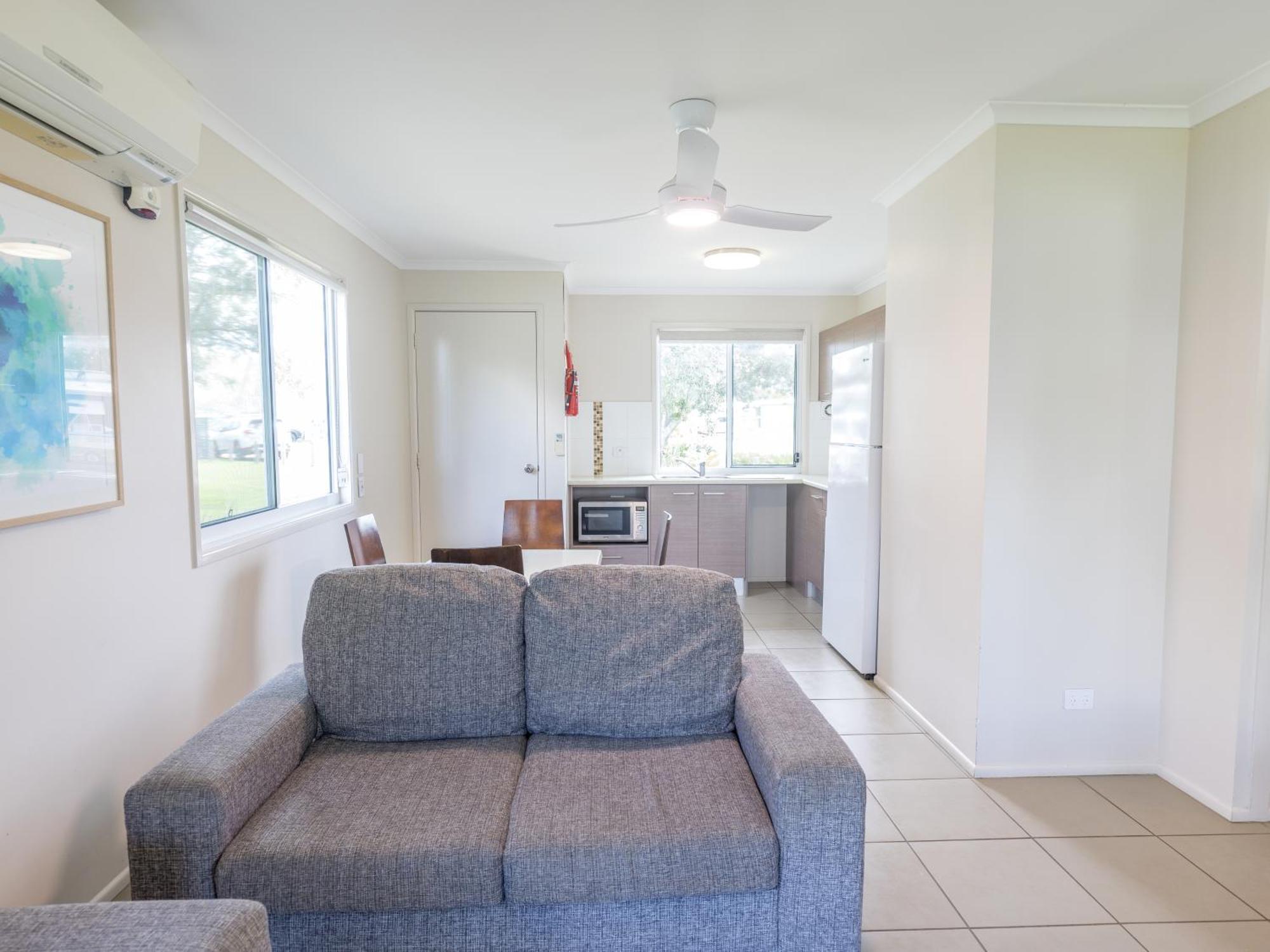 Nrma Lake Somerset Holiday Park Kilcoy Bilik gambar